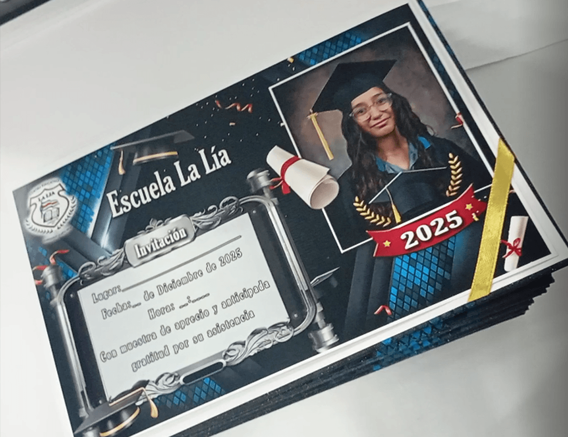 Invitación de graduación personalizada Costa Rica